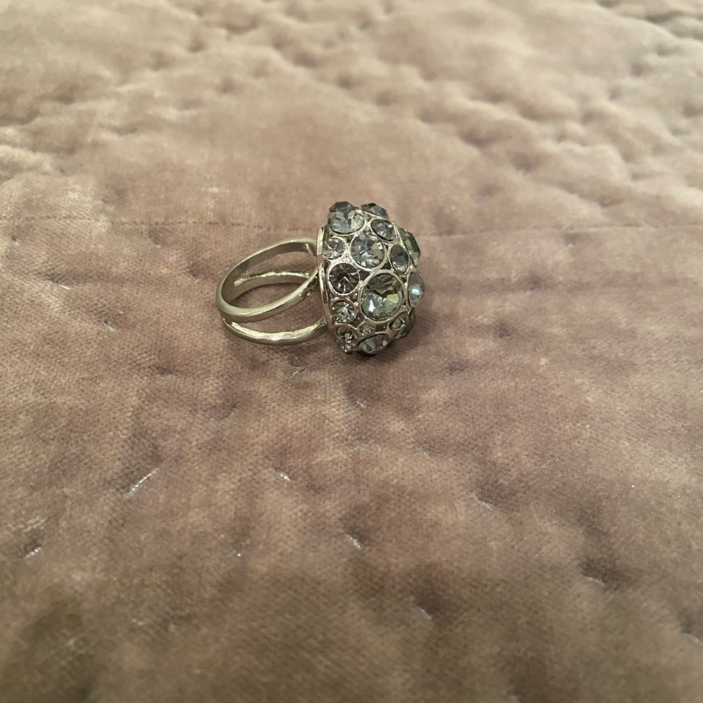 The Limited ring